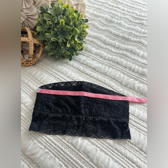 Free People Intimately Scallop Lace Bandeau in Black Size XS - Picture 7 of 14